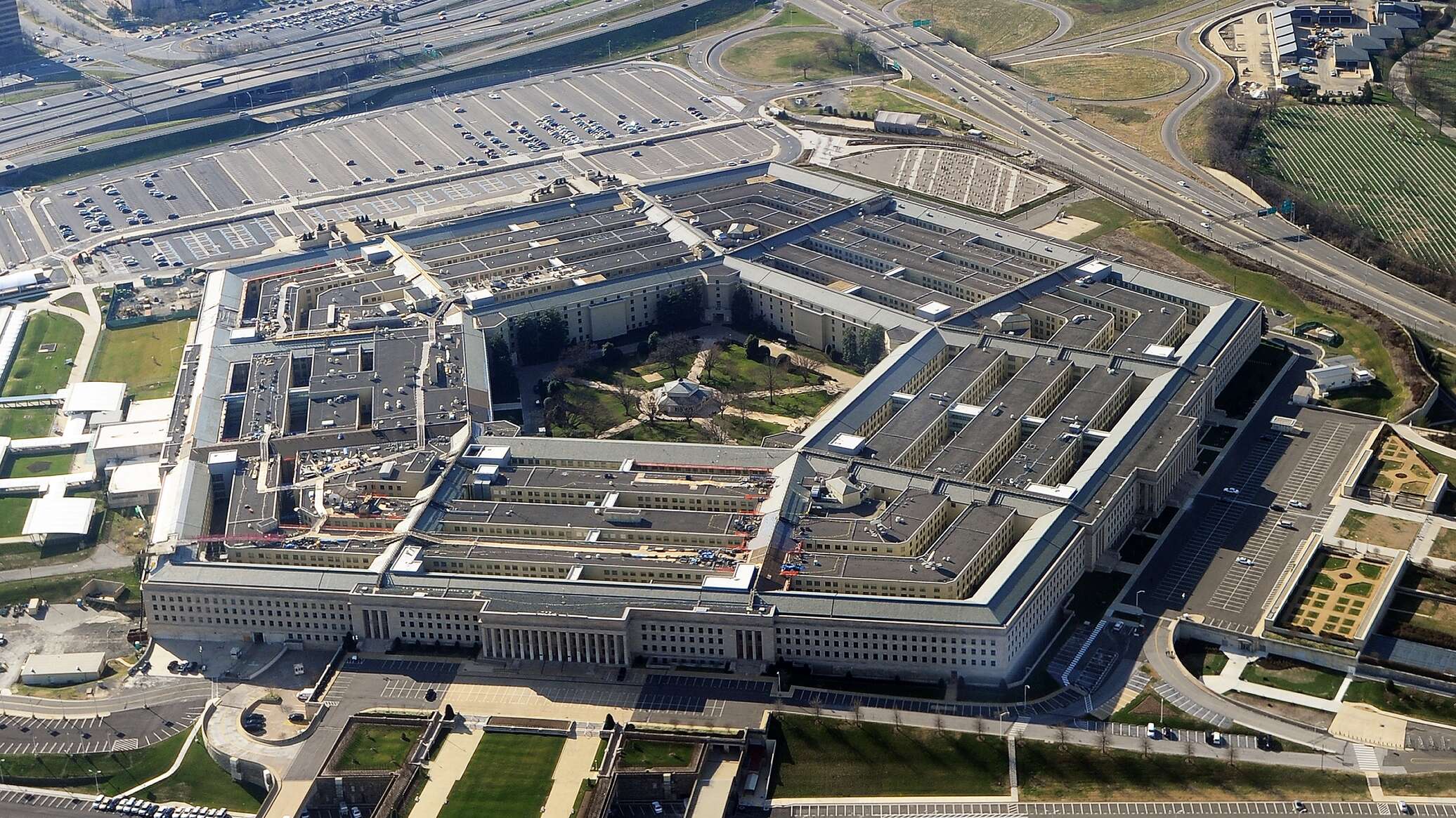 Photo of Pentagonul rămâne fără bani pentru Ucraina