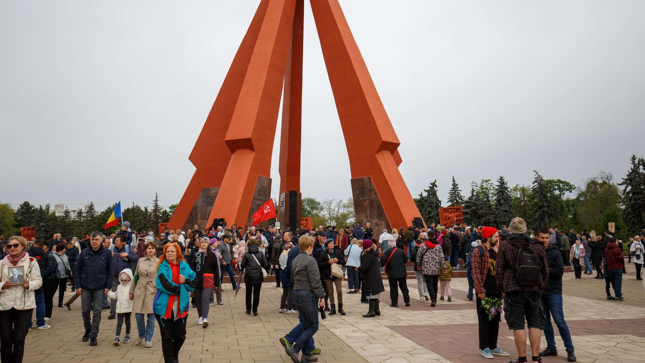 Итоги недели: власти Молдовы воюют с Днем Победы и памятниками - 03.05.2024, Sputnik Молдова