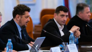 Photo of Lider AUR iese dur împotriva legii minorităților naționale din Ucraina