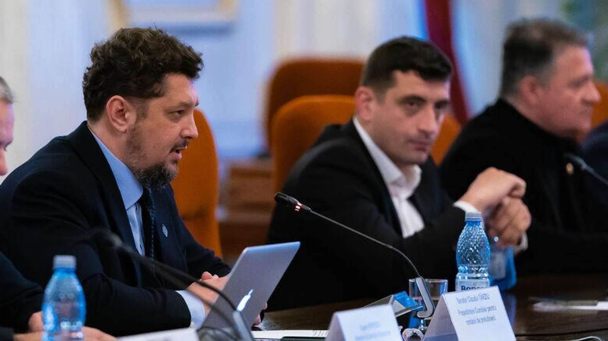 Lider AUR iese dur împotriva legii minorităților naționale din Ucraina